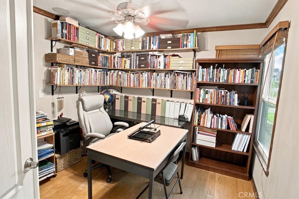 11915 Laughton Way Porter Ranch, CA 91326 - Photo 21 of 27 Gallery Image 21