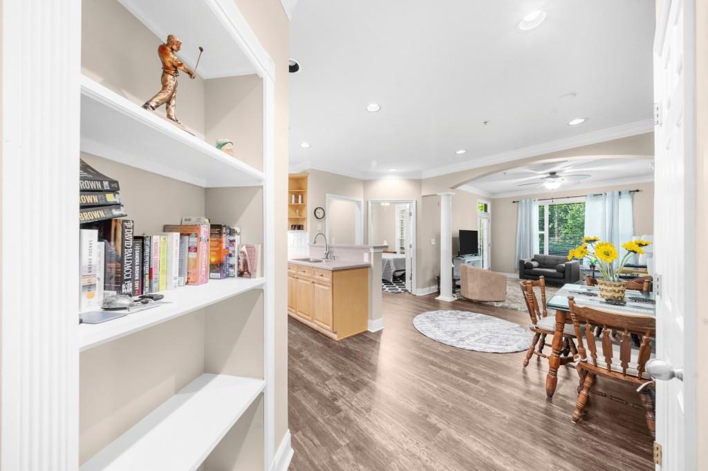 2103 Stratford Commons, Unit 2103 Decatur, GA 30033 - Photo 3 of 32 a living room with furniture and kitchen view