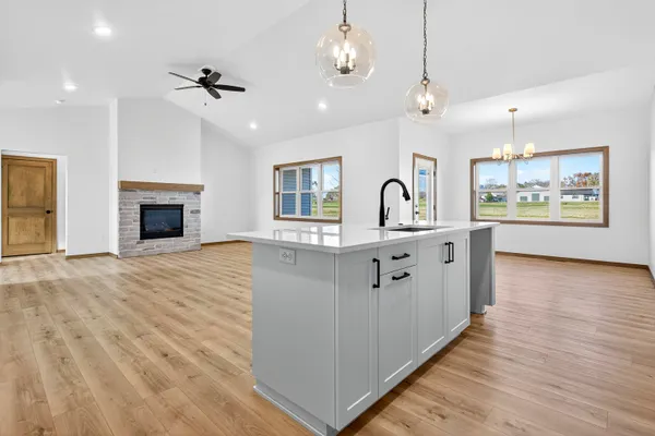 $649,900 | 758 Royal Saint Pats Drive, Wrightstown, WI 54180