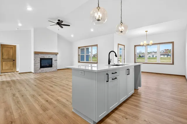 $659,900 | 758 Royal Saint Pats Drive, Wrightstown, WI 54180