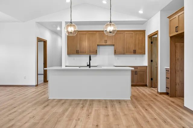 $659,900 | 758 Royal Saint Pats Drive, Wrightstown, WI 54180