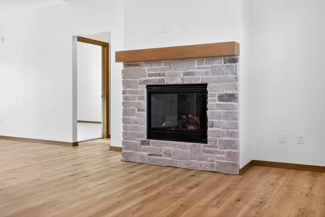 $659,900 | 758 Royal Saint Pats Drive, Wrightstown, WI 54180