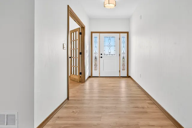 $659,900 | 758 Royal Saint Pats Drive, Wrightstown, WI 54180