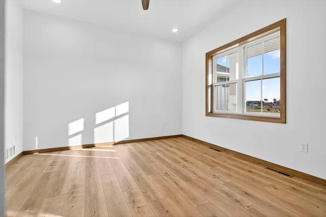 $659,900 | 758 Royal Saint Pats Drive, Wrightstown, WI 54180