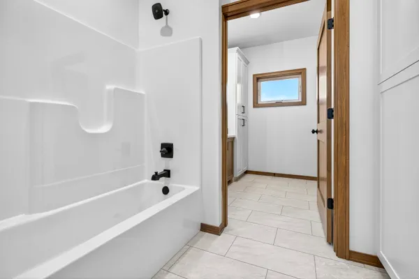 $649,900 | 758 Royal Saint Pats Drive, Wrightstown, WI 54180