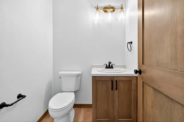 $659,900 | 758 Royal Saint Pats Drive, Wrightstown, WI 54180