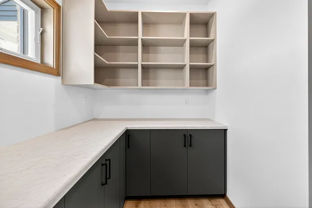 $659,900 | 758 Royal Saint Pats Drive, Wrightstown, WI 54180