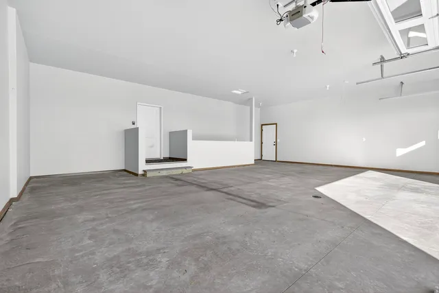 $659,900 | 758 Royal Saint Pats Drive, Wrightstown, WI 54180