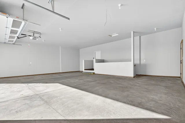 $659,900 | 758 Royal Saint Pats Drive, Wrightstown, WI 54180