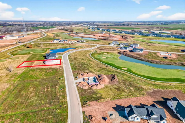 $659,900 | 758 Royal Saint Pats Drive, Wrightstown, WI 54180