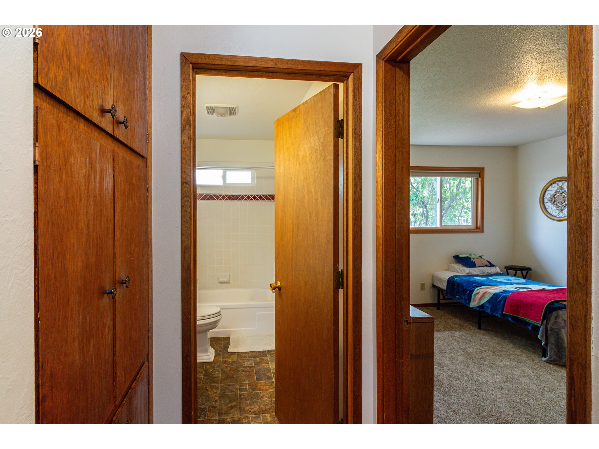 1302 Southwest 41st Street Pendleton, OR 97801 - Photo 12 of 37