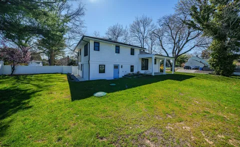 $750,000 | 29 East Hollywood Lane, Beesleys Point, NJ 08223