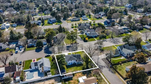 $750,000 | 29 East Hollywood Lane, Beesleys Point, NJ 08223