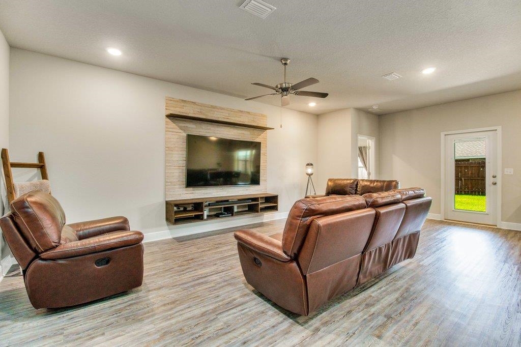 5340 Red Shoulder Road Pace, FL 32571 - Photo 12 of 41