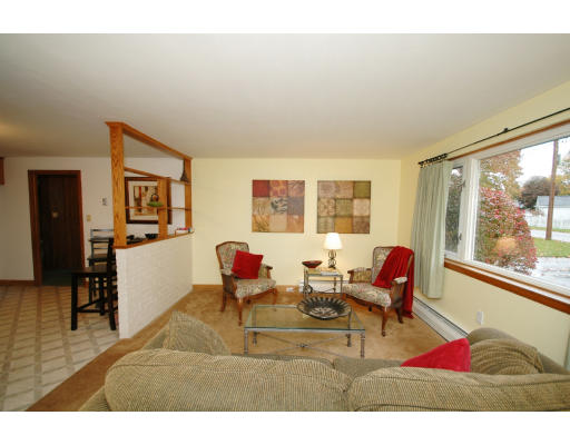 81 Brooks Street Maynard, MA 01754 - Photo 3 of 11 Gallery Image 3