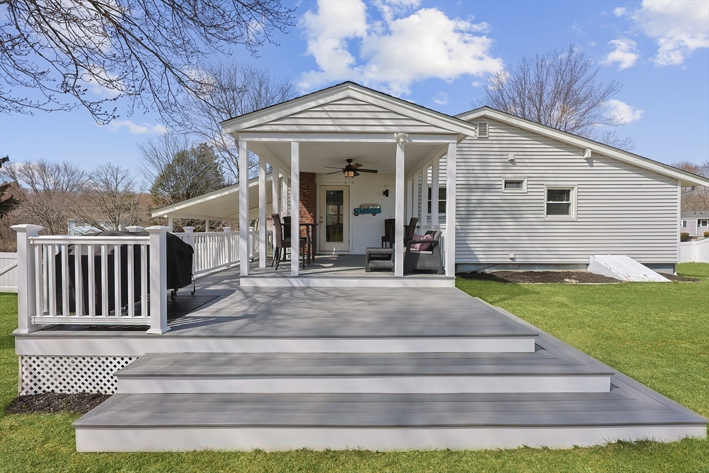 32 Anchorage Road Franklin, MA 02038 - Photo 26 of 32 a front view of a house with garden