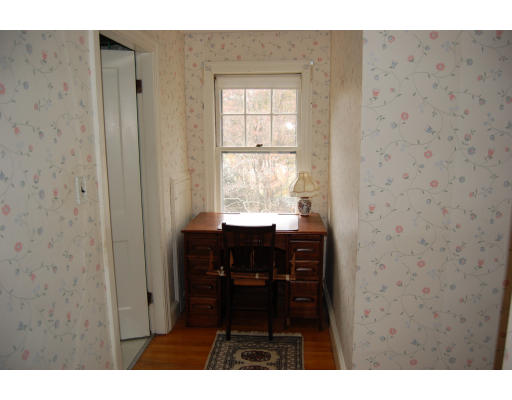 156 Ferncroft Road Milton, MA 02186 - Photo 13 of 17 Gallery Image 13