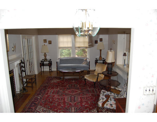 156 Ferncroft Road Milton, MA 02186 - Photo 5 of 17 Gallery Image 5