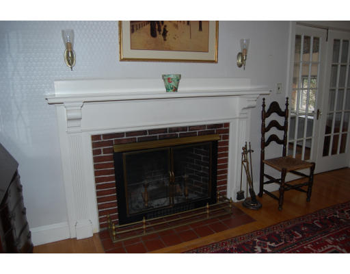156 Ferncroft Road Milton, MA 02186 - Photo 6 of 17 Gallery Image 6