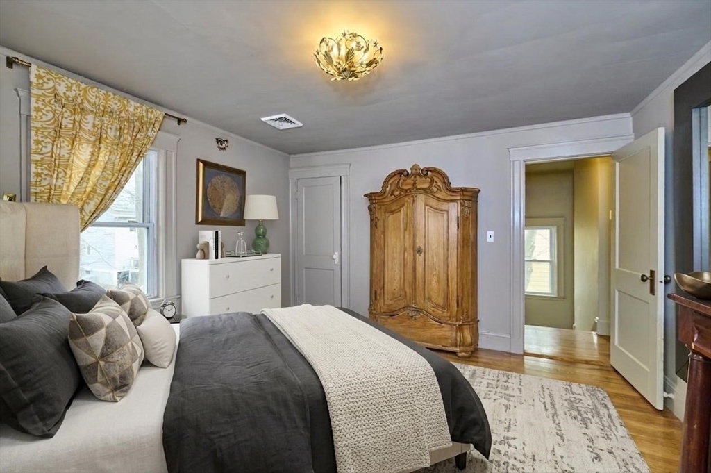 87 Bonad Road Brookline, MA 02467 - Photo 13 of 27