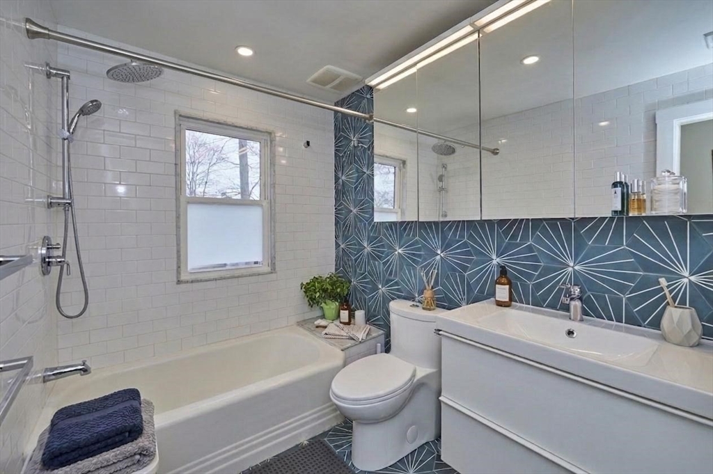 87 Bonad Road Brookline, MA 02467 - Photo 17 of 27