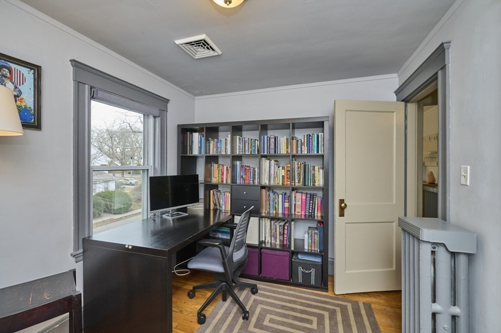 87 Bonad Road Brookline, MA 02467 - Photo 18 of 27