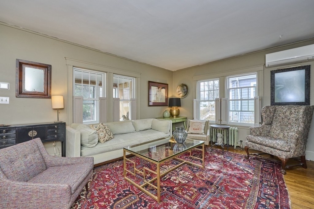 87 Bonad Road Brookline, MA 02467 - Photo 4 of 27