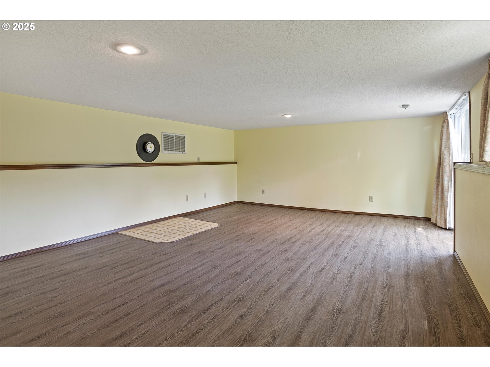 10340 Southwest 41st Avenue Portland, OR 97219 - Photo 19 of 33