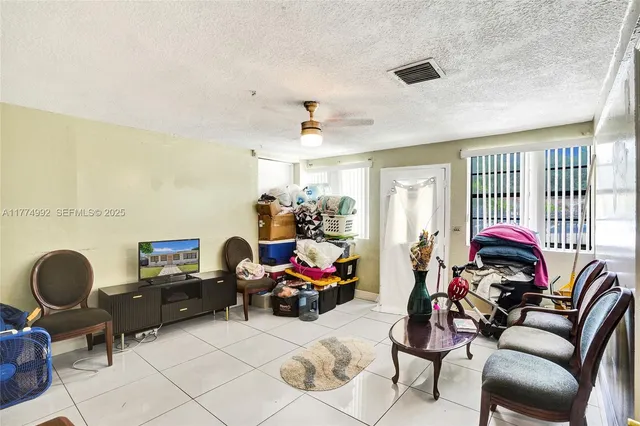 $625,000 | Golden Glades, Miami, FL 33162