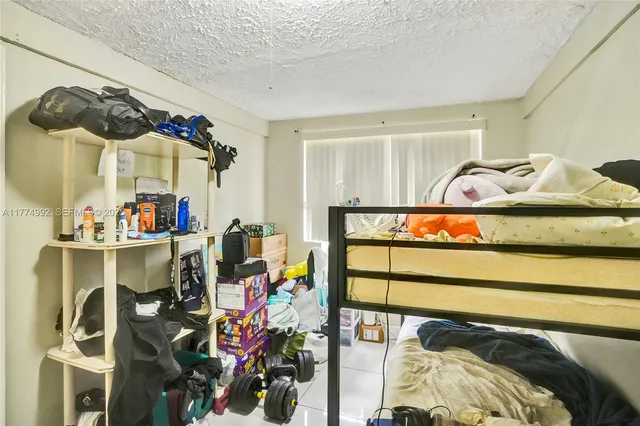 $625,000 | Golden Glades, Miami, FL 33162