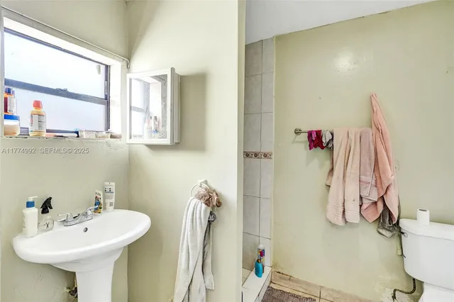 $625,000 | Golden Glades, Miami, FL 33162