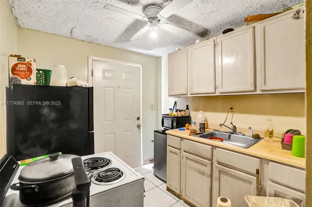 $625,000 | Golden Glades, Miami, FL 33162