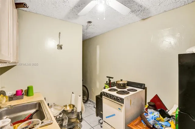 $625,000 | Golden Glades, Miami, FL 33162