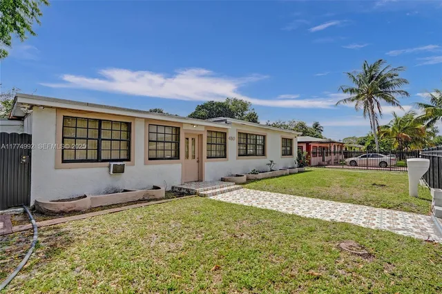 $625,000 | Golden Glades, Miami, FL 33162