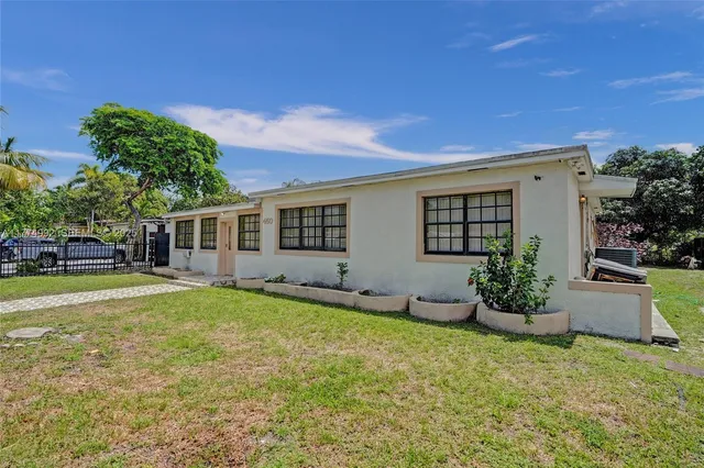 $625,000 | Golden Glades, Miami, FL 33162