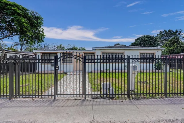 $625,000 | Golden Glades, Miami, FL 33162