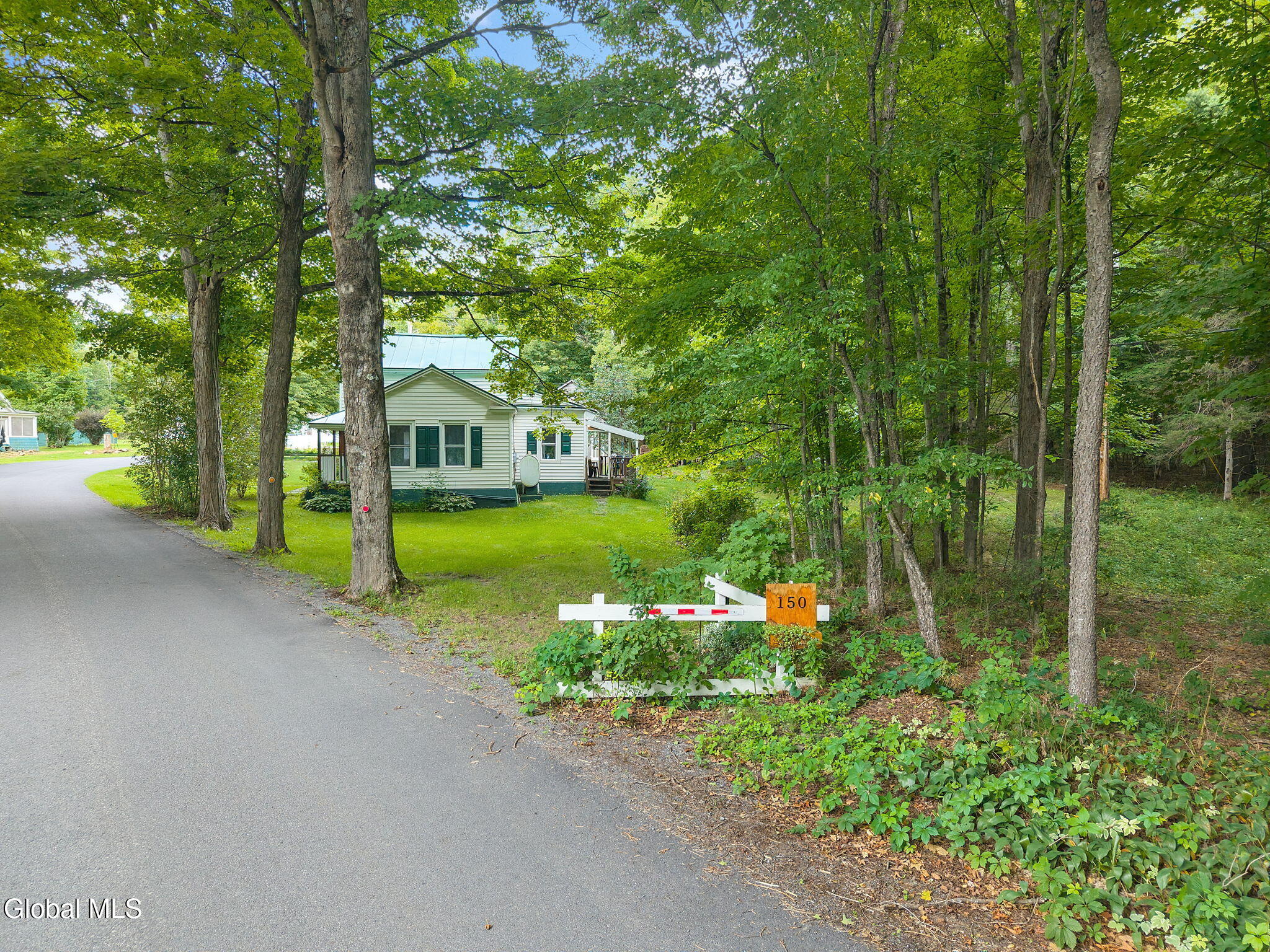 150 Pleasant Valley Road Fulton, NY 12071 - Photo 2 of 50 2-150PleasantValleyRd_002