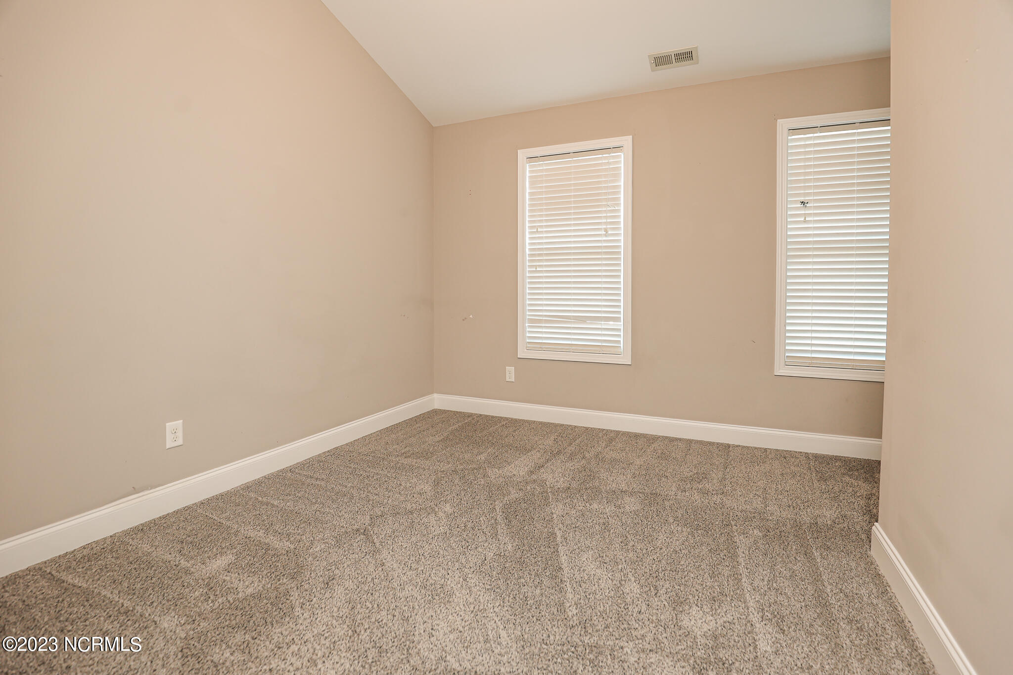 404 Peppermint Drive Hubert, NC 28539 - Photo 26 of 41 404 Peppermint-18