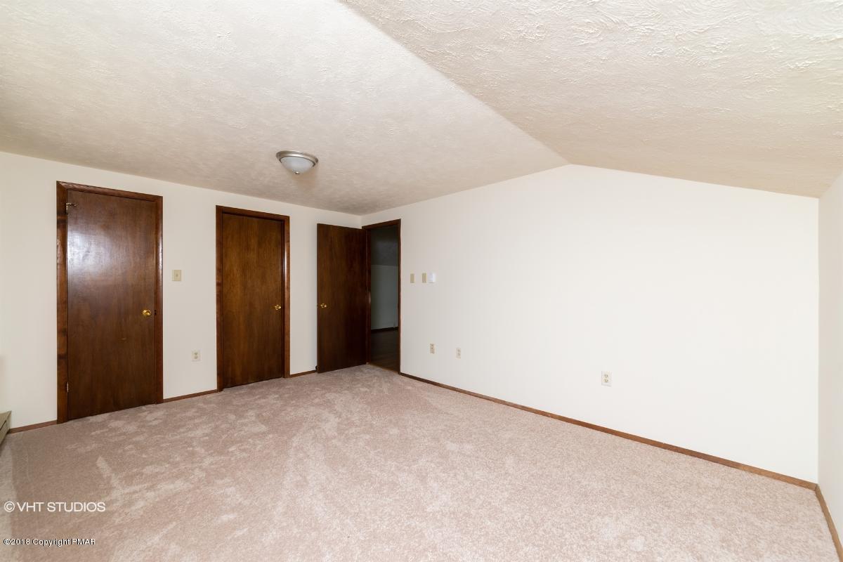 1186 Little Twig Road Effort, PA 18330 - Photo 21 of 24 a view of an empty room