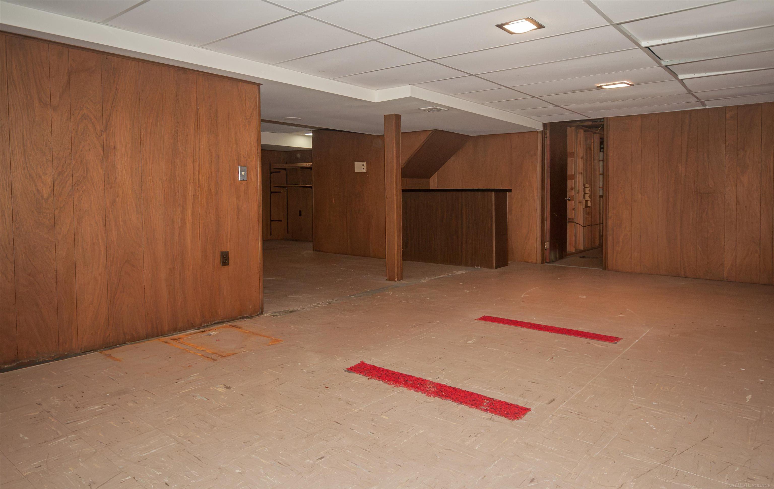 55 Roslyn Road Grosse Pointe, MI 48236 - Photo 45 of 50 50149466-737f980d-27e3-40f3-9c2a-314932fc08f1.JPG