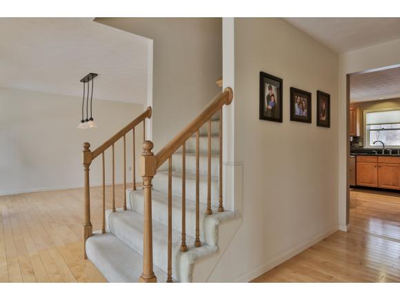 42 Dahl Road Merrimack, NH 03054 - Photo 14 of 34 Gallery Image 14