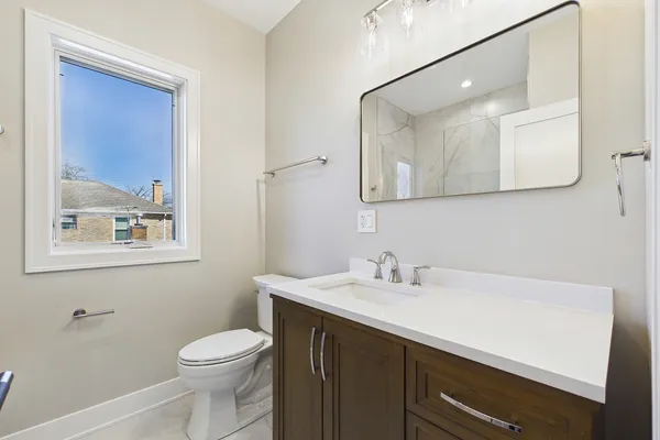 $1,595,000 | 6235 North Kedvale Avenue, Chicago, IL 60646