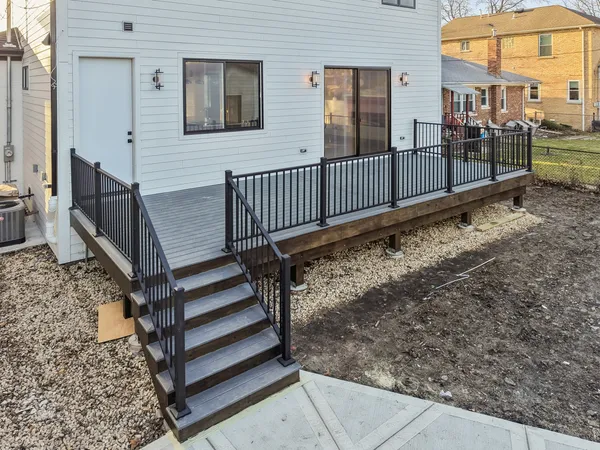 $1,595,000 | 6235 North Kedvale Avenue, Chicago, IL 60646