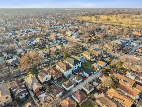 $1,595,000 | 6235 North Kedvale Avenue, Chicago, IL 60646
