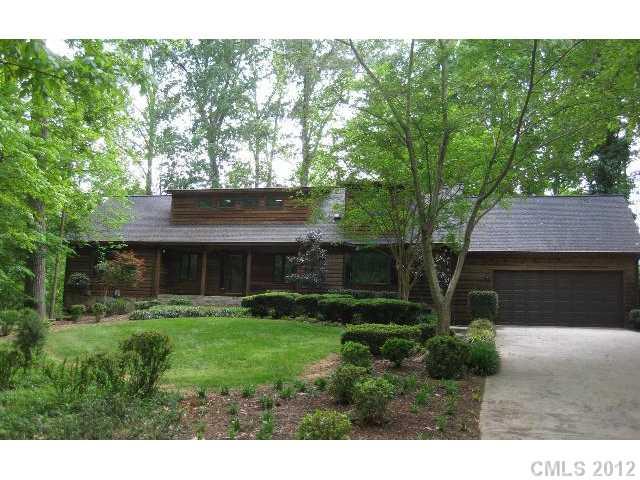 524 Raintree Drive Matthews, NC 28104 - Photo 1 of 16 Gallery Image 1
