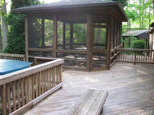 524 Raintree Drive Matthews, NC 28104 - Photo 12 of 16 Gallery Image 12