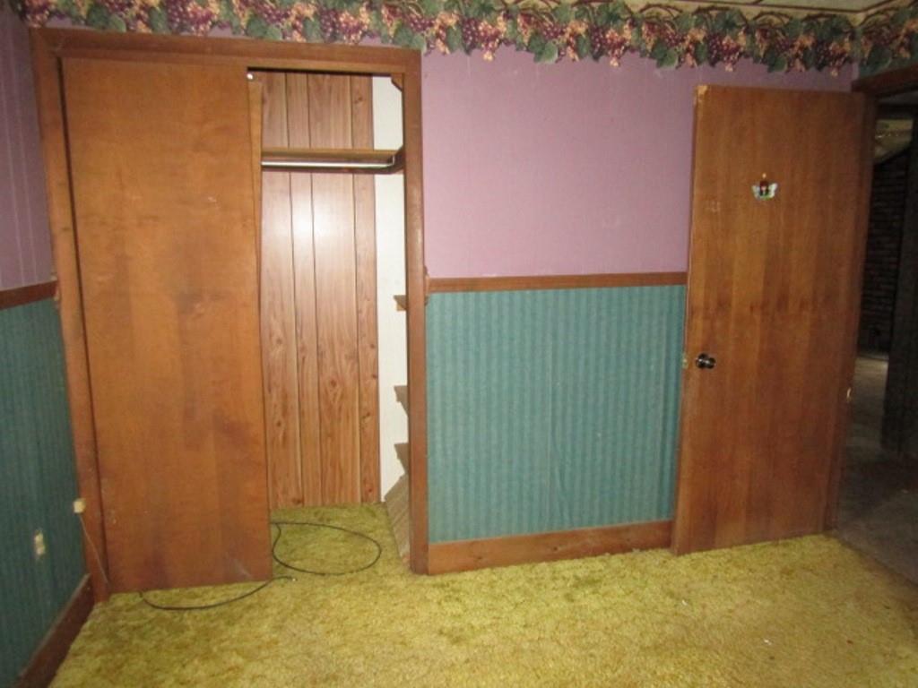 943 Mary Street Langeloth, PA 15054 - Photo 20 of 22 an empty room with windows