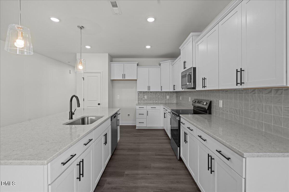 1076 Channel Drop Loop Zebulon, NC 27597 - Photo 14 of 67 20-DSC07266