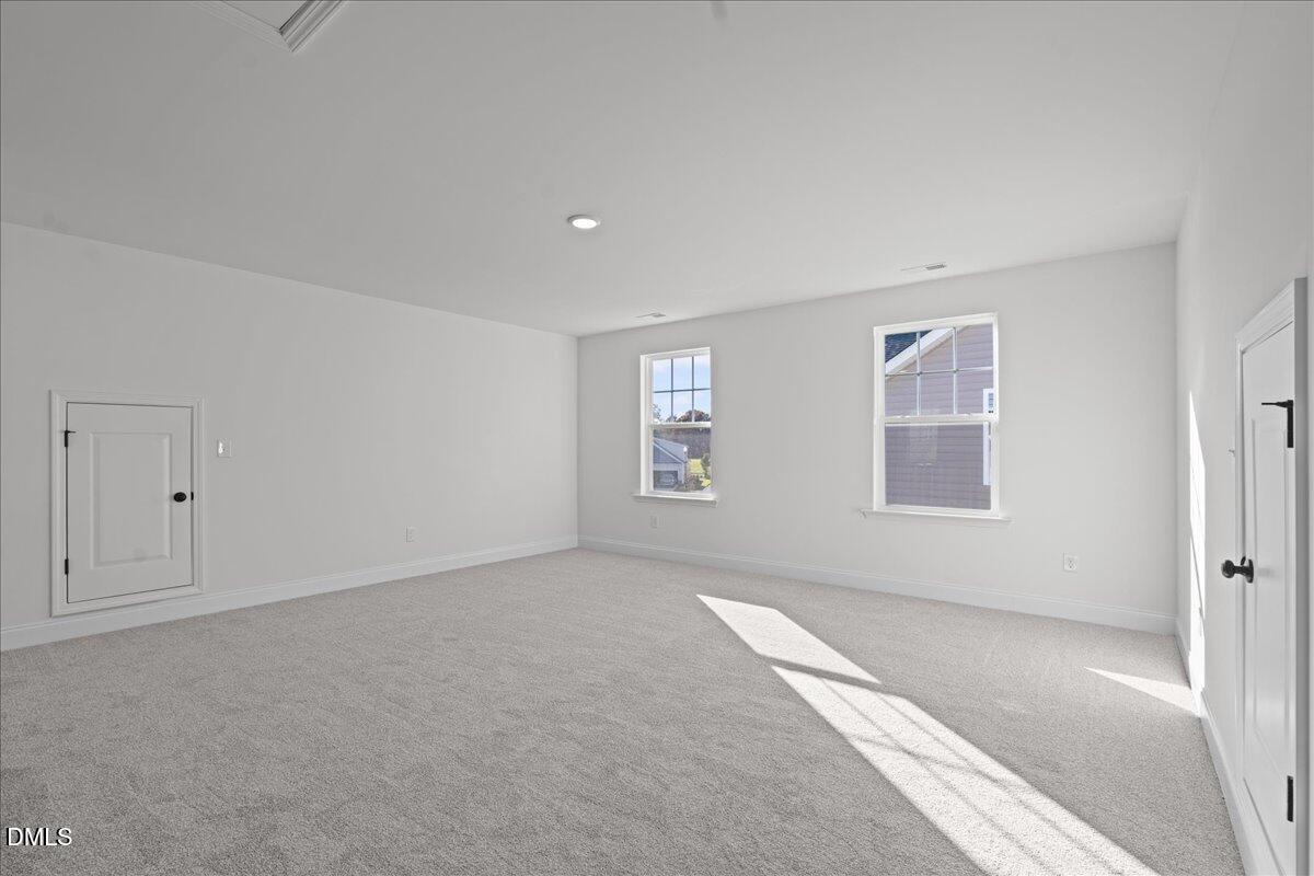 1076 Channel Drop Loop Zebulon, NC 27597 - Photo 32 of 67 38-DSC07314