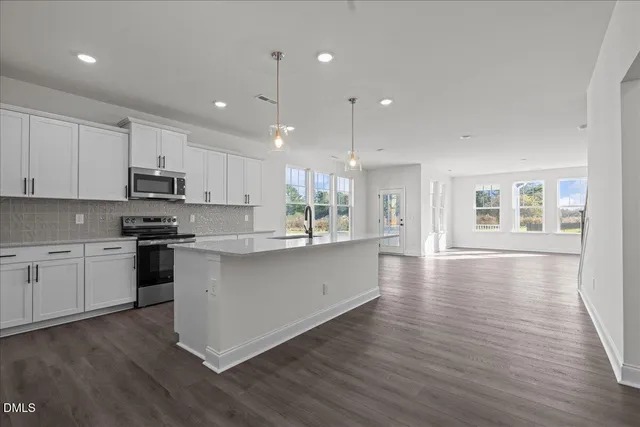 $395,000 | 1076 Channel Drop Loop, Zebulon, NC 27597